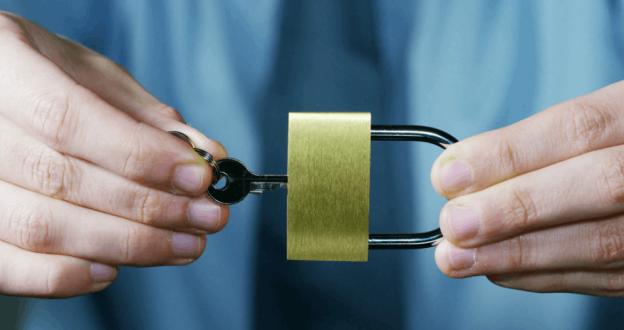 Top 10 Things to Consider before you Hire a Professional Locksmith Service