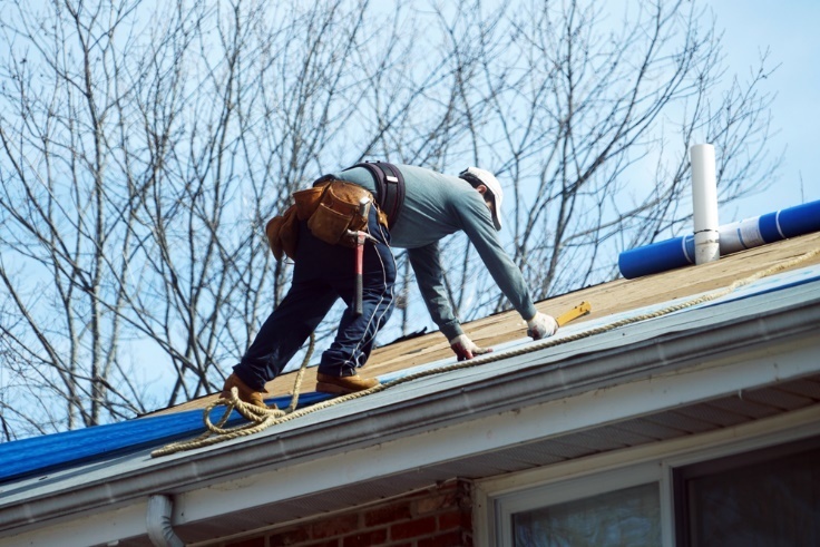 DIY Roof Repair Tips (and When to Call in the Pros)